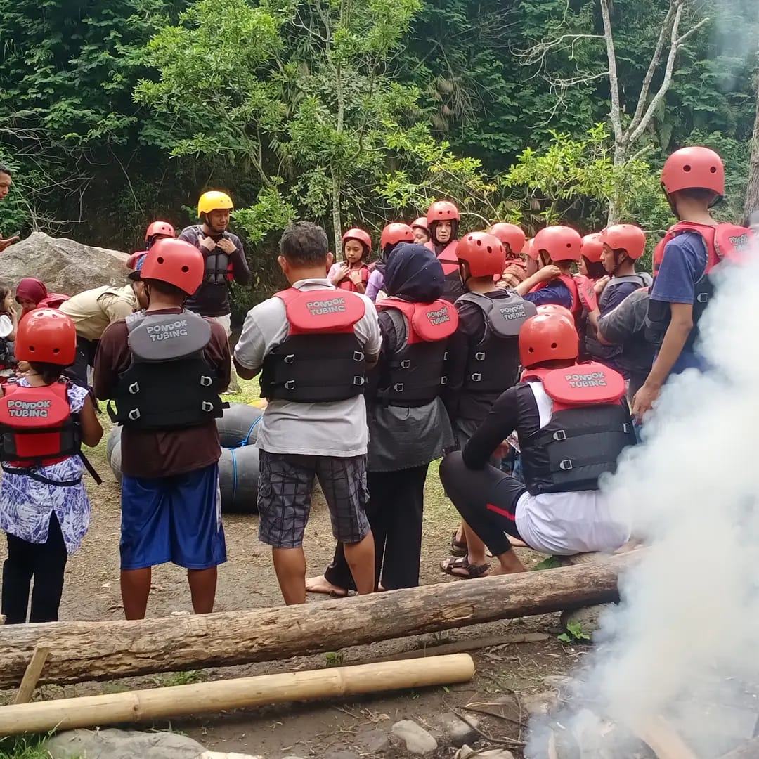 River Tubing Gubugklakah